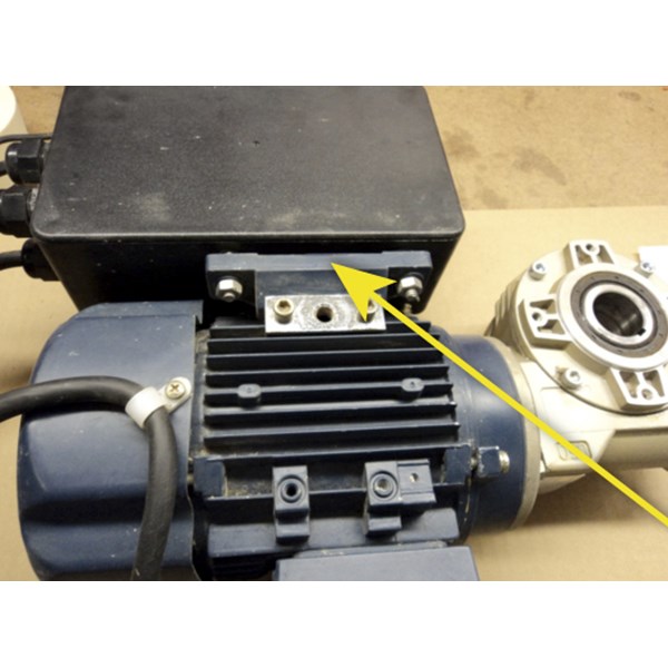 Old Commander 3 Phase Motor Foot